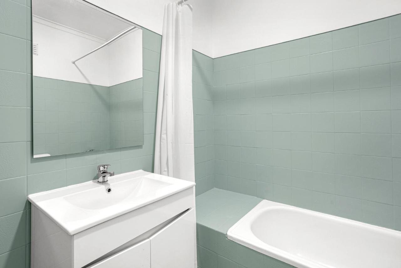 Wonderful Shared Apartment In Alfornelos - Near Metro! リスボン エクステリア 写真